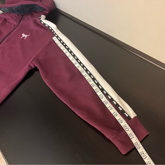 Sequinned Pink Victoria’s Secret full zip jacket, faux fur lined hood, graphic M - Picture 12 of 16